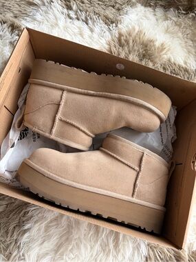 UGG Ultra Mini Platform Boot Kids